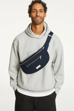 Homme Rivedroite Paris Orsellesacbananegrandformat